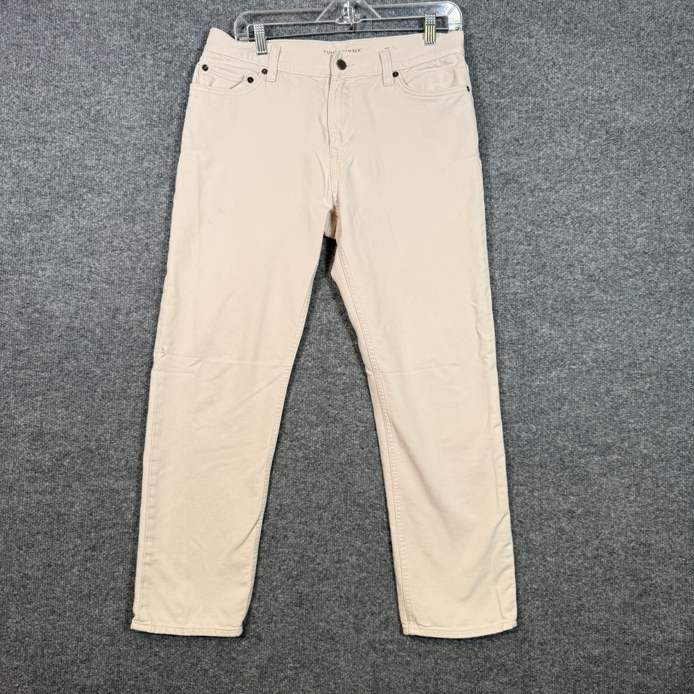 Banana Republic 32x30 Light Beige Slim Fit Traveler